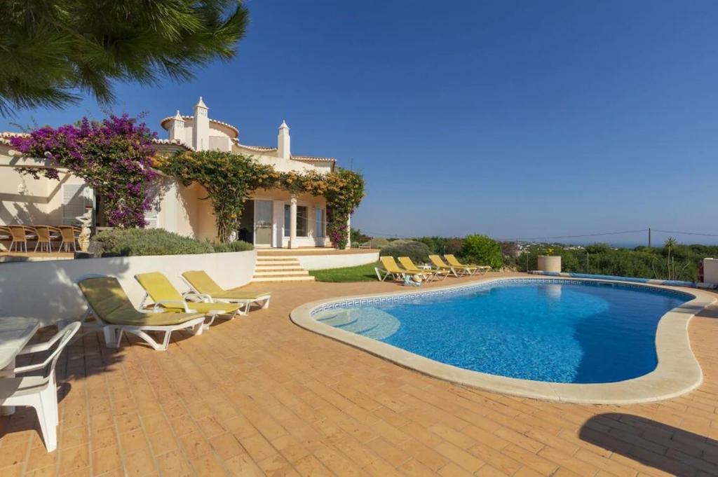 Villa With Beautiful See Views & Spacious Garden Ferragudo  Eksteriør billede