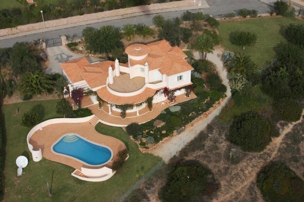 Villa With Beautiful See Views & Spacious Garden Ferragudo  Eksteriør billede
