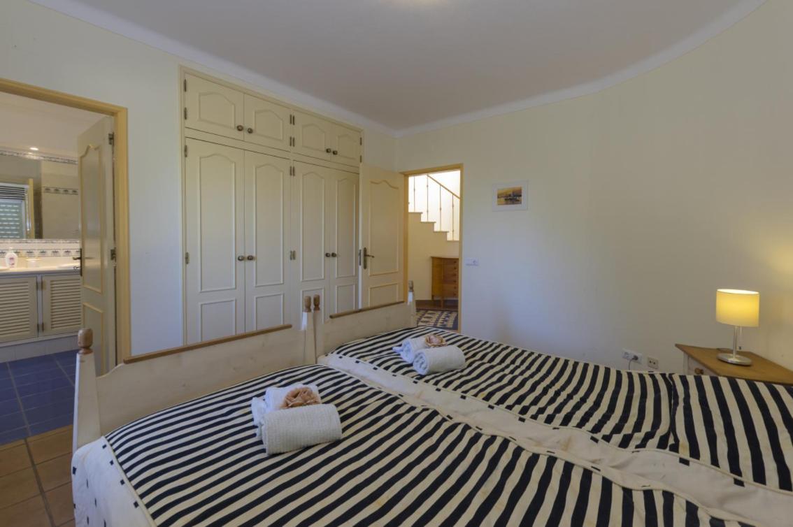 Villa With Beautiful See Views & Spacious Garden Ferragudo  Eksteriør billede